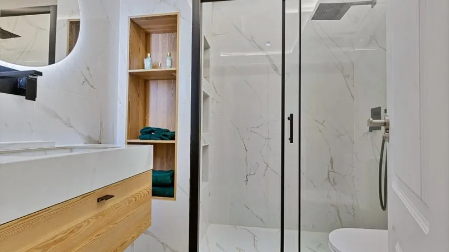 Apartamento de 2 dormitorios en Marbella, Spain No. 720 № 15