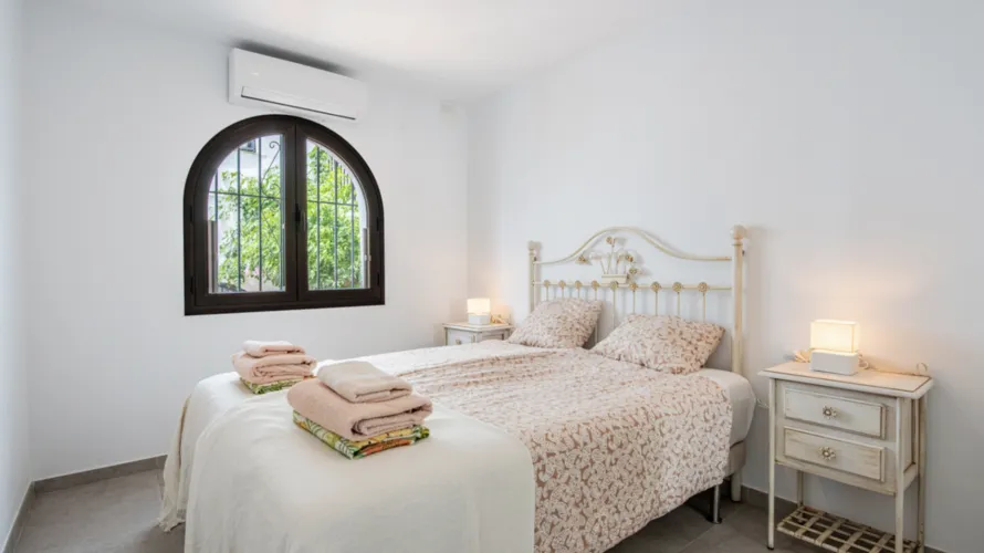 Apartamento de 2 dormitorios en Mijas Costa, Spain No. 469 № 9
