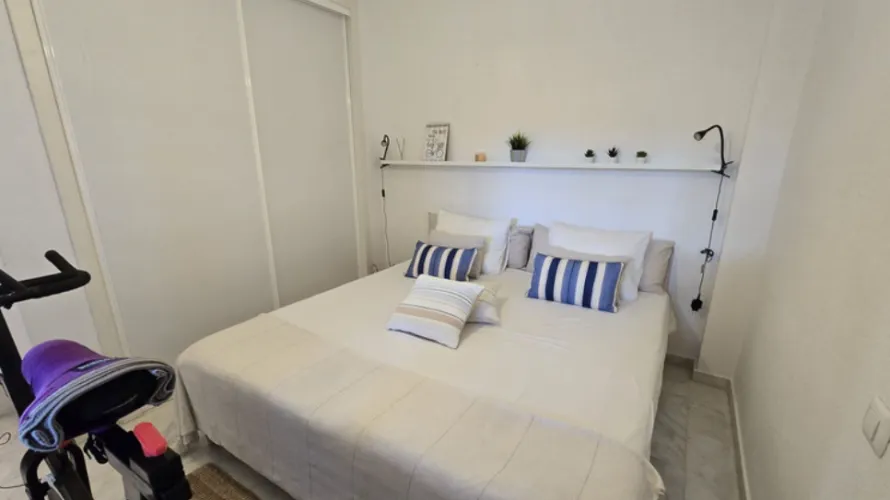 Apartamento de 2 dormitorios en Marbella, Spain No. 727 № 10