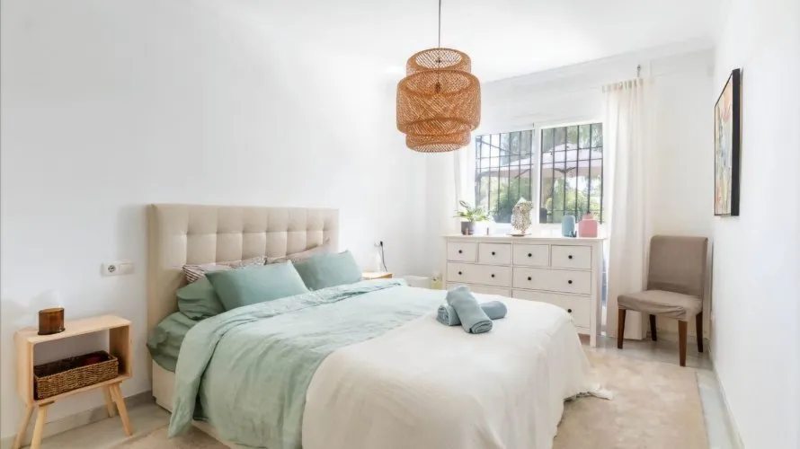 Apartamento de 2 dormitorios en Nueva Andalucía, Spain No. 625 № 5