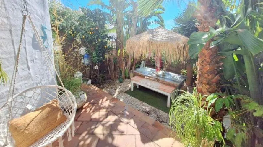 Apartamento de 3 dormitorios en Casares, Spain No. 551 № 1