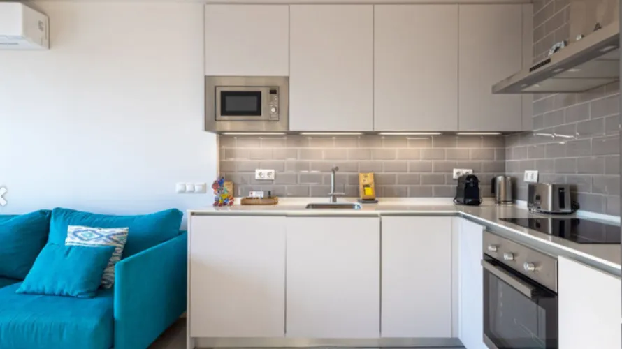 Apartamento de 2 dormitorios en Nueva Andalucía, Spain No. 799 № 2