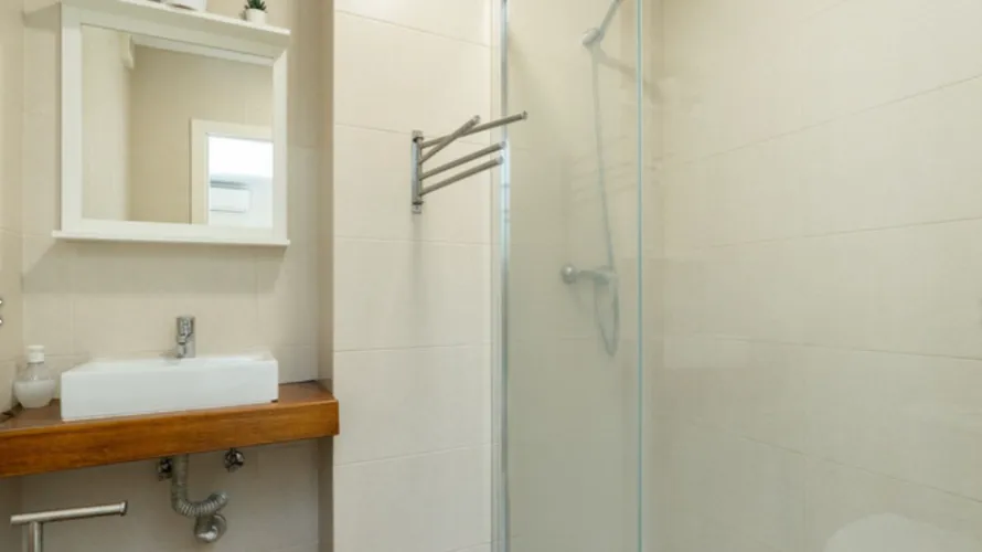 Apartamento de 2 dormitorios en Marbella, Spain No. 586 № 2