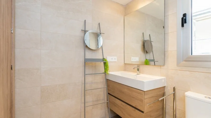 Apartamento de 2 dormitorios en Estepona, Spain No. 259 № 16