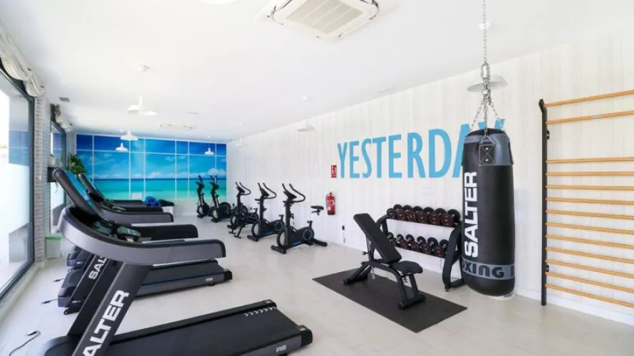 Apartamento de 3 dormitorios en La Cala De Mijas, Spain No. 257 № 2