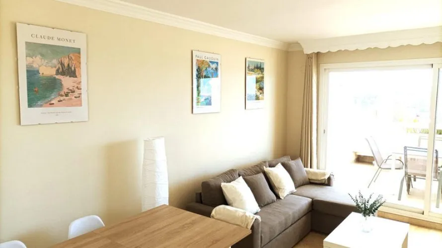 Dúplex de 2 dormitorios en Marbella, Spain No. 612 № 4