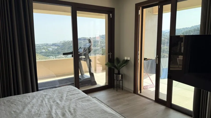 Apartamento de 4 dormitorios en La Quinta, Spain No. 728 № 21