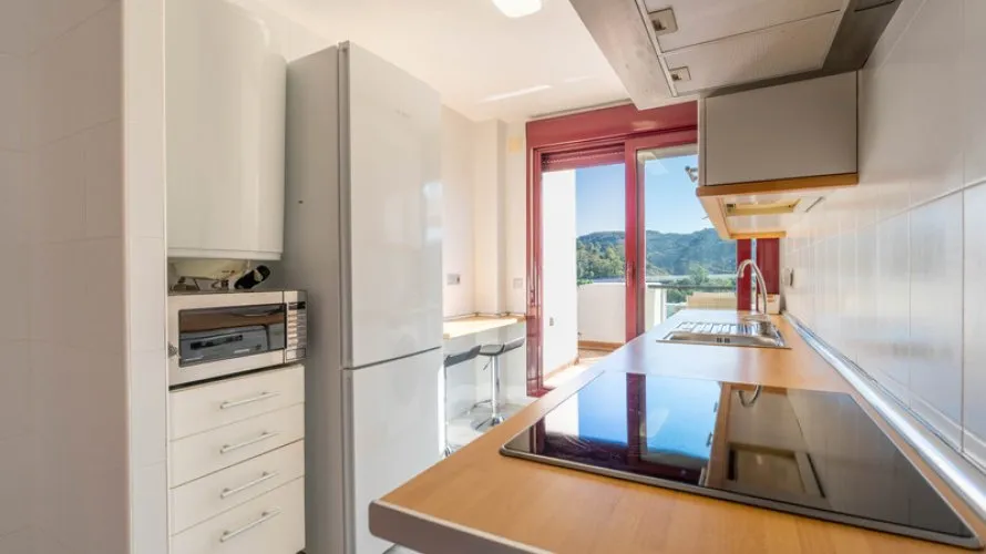 Dúplex de 2 dormitorios en Benahavís, Spain No. 646 № 21