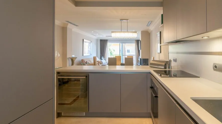 Apartamento de 3 dormitorios en Nueva Andalucía, Spain No. 512 № 6