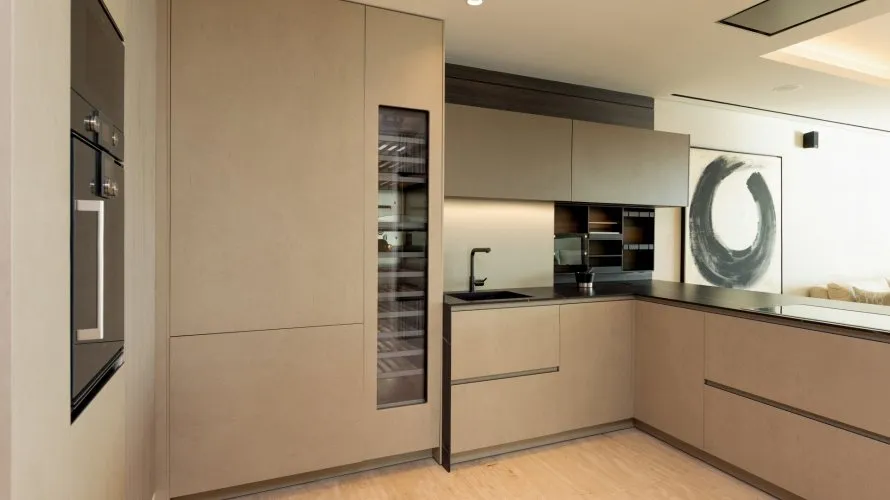 Apartamento de 2 dormitorios en Estepona, Spain No. 341 № 6