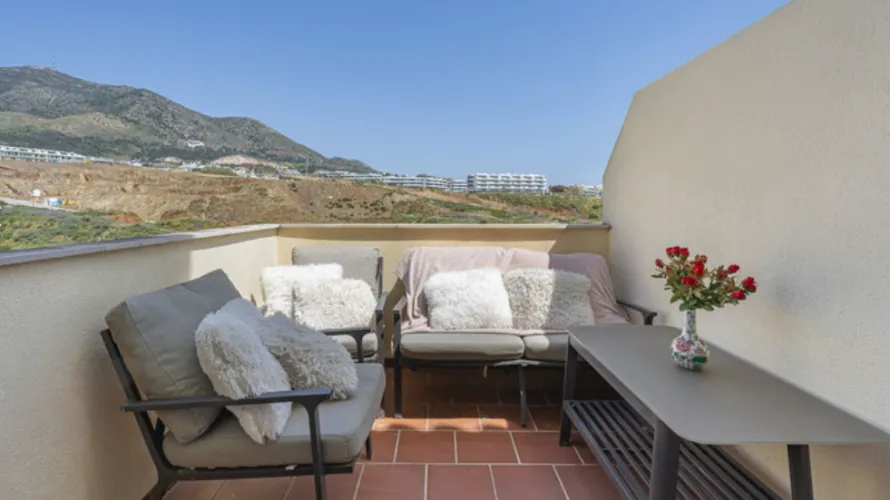 Apartamento de 2 dormitorios en Fuengirola, Spain No. 696 № 12