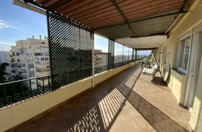 Ático de 3 dormitorios en Marbella, Spain No. 357