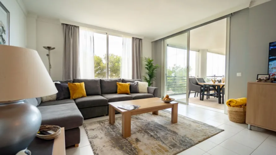 Apartamento de 2 dormitorios en Mijas Costa, Spain No. 733 № 12