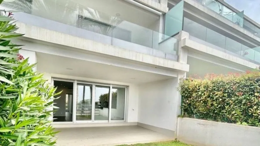 Apartamento de 2 dormitorios en Cancelada, Spain No. 683 № 9