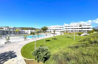 Ático de 2 dormitorios en Estepona, Spain No. 556