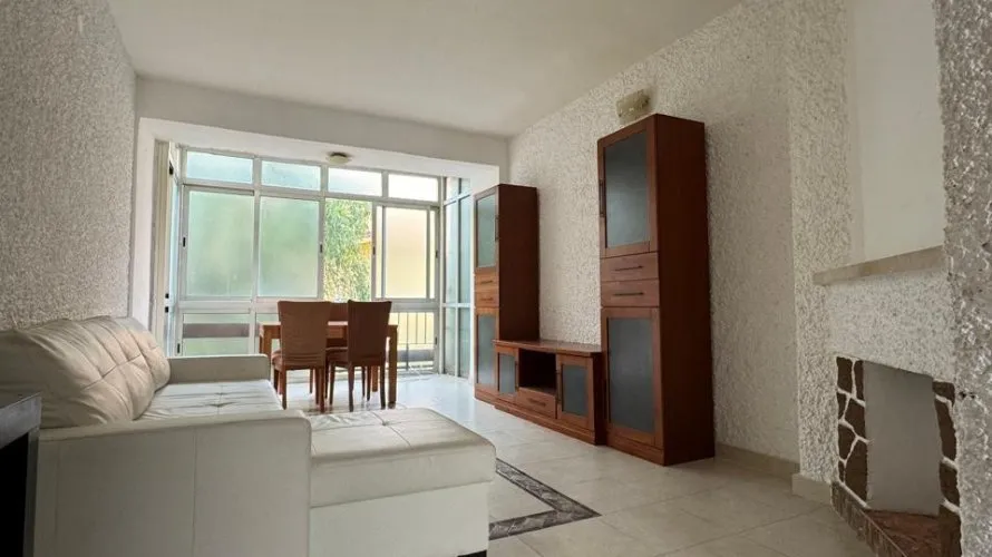 Apartamento de 2 dormitorios en Fuengirola, Spain No. 427 № 5