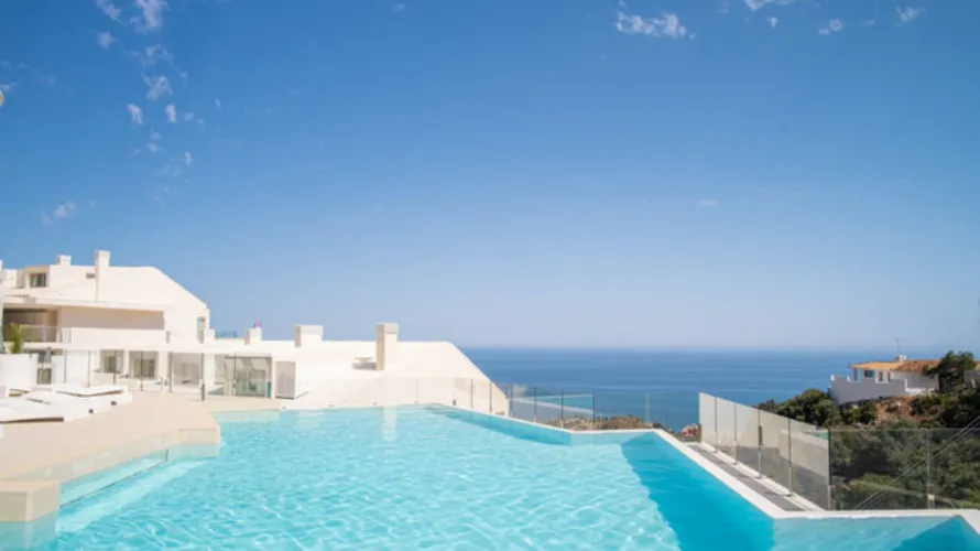 Dúplex de 3 dormitorios en Benalmádena, Spain No. 788