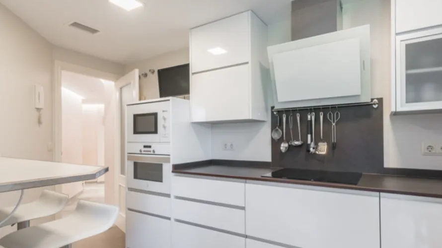 Apartamento de 2 dormitorios en Marbella, Spain No. 617 № 6