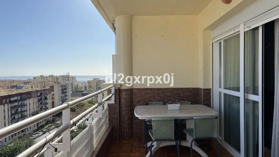 Apartamento de 3 dormitorios en Marbella, Spain No. 588 № 12