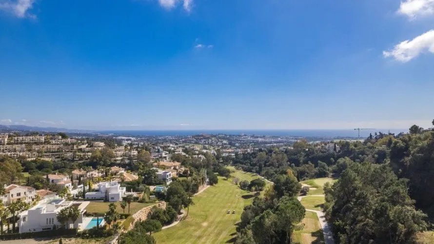 Apartamento de 3 dormitorios en La Quinta, Spain No. 305 № 5