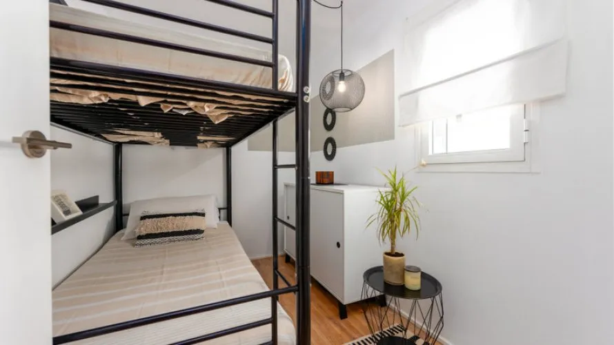 Apartamento de 2 dormitorios en Estepona, Spain No. 411 № 6