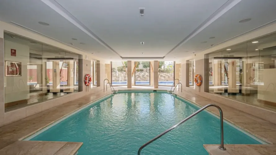 Apartamento de 2 dormitorios en Marbella, Spain No. 538 № 9