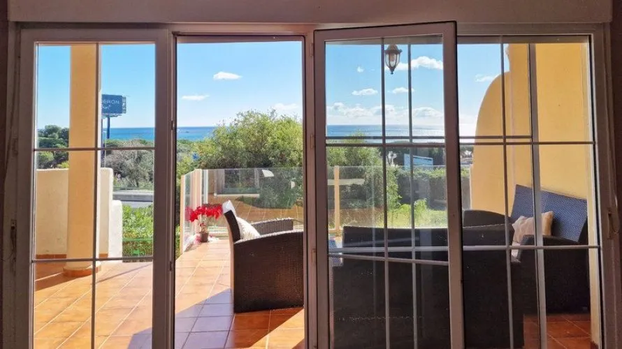 Apartamento de 3 dormitorios en Marbella, Spain No. 623 № 16