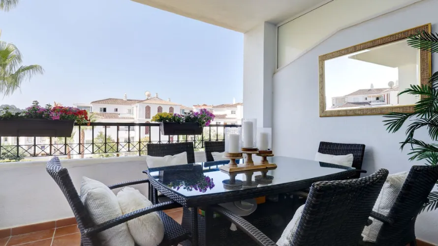 Apartamento de 2 dormitorios en Mijas Costa, Spain No. 758 № 22