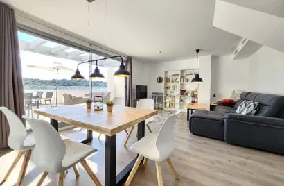 Dúplex de 3 dormitorios en Estepona, Spain No. 340