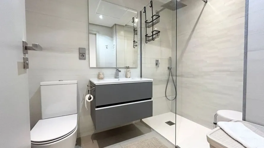 Apartamento de 3 dormitorios en La Quinta, Spain No. 797 № 19