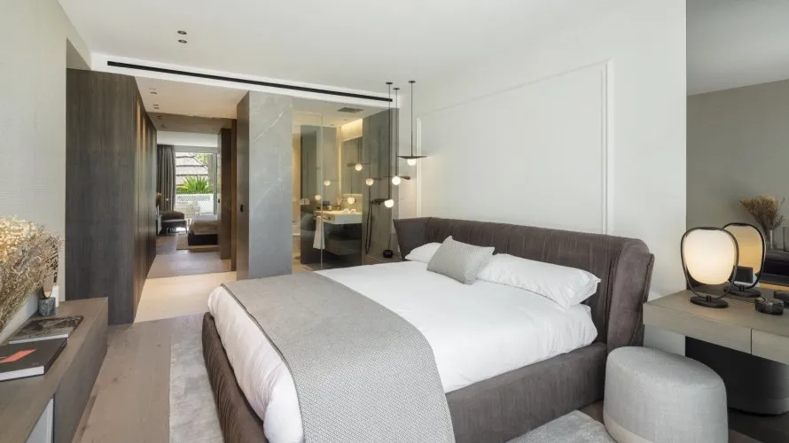 Apartamento de 3 dormitorios en Marbella, Spain No. 140 № 17