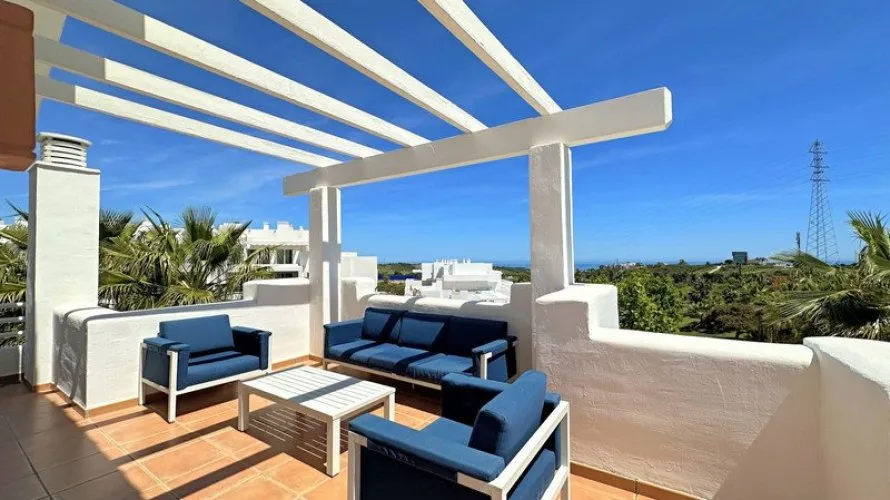 Apartamento de 2 dormitorios en Estepona, Spain No. 654 № 13