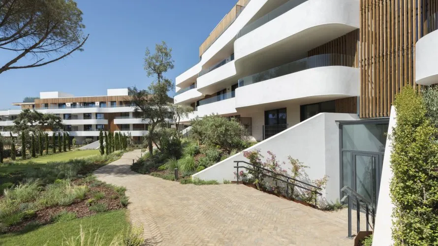 Apartamento de 2 dormitorios en Sotogrande, Spain No. 222 № 22