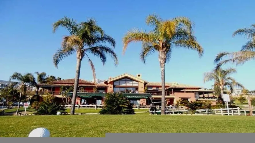 Apartamento de 3 dormitorios en Benahavís, Spain No. 704 № 16