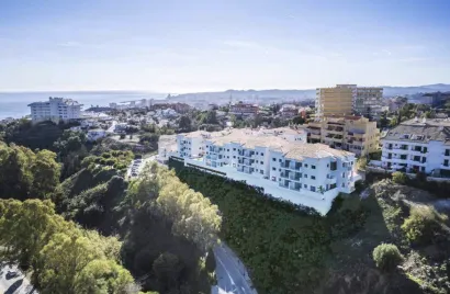 Apartamento de 3 dormitorios en Fuengirola, Spain No. 206