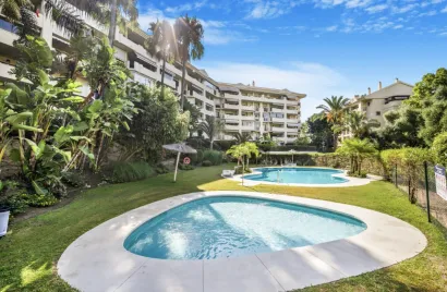 Apartamento de 2 dormitorios en Cortes (San Pedro De Alcantara), Spain No. 485