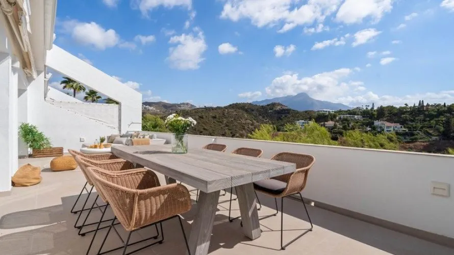 Apartamento de 3 dormitorios en La Quinta, Spain No. 565 № 7