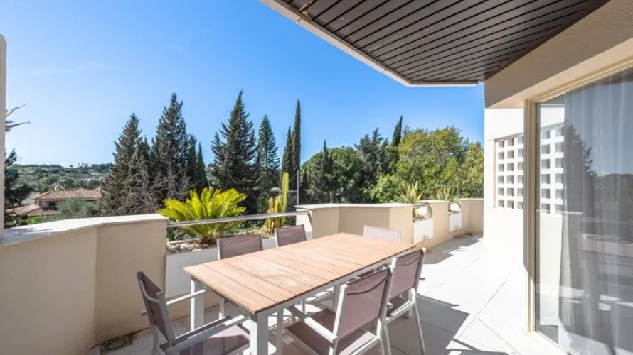 Ático de 3 dormitorios en Nueva Andalucía, Spain No. 262 № 8