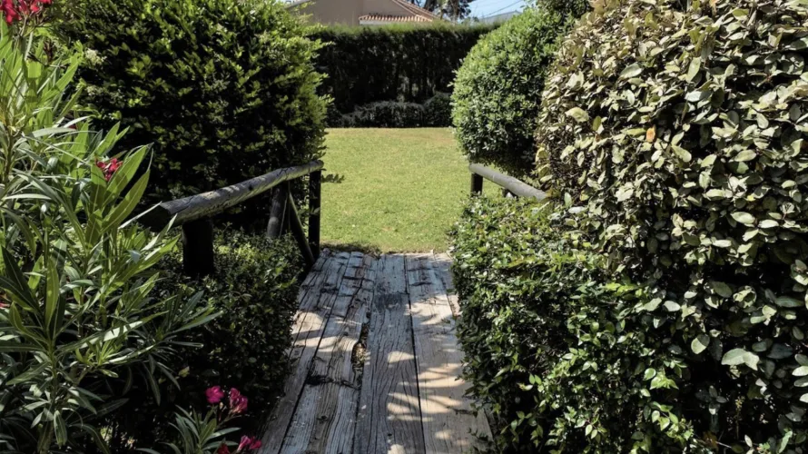 Apartamento de 2 dormitorios en Estepona, Spain No. 610 № 6