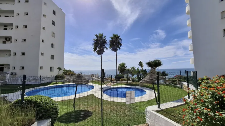Apartamento de 2 dormitorios en Mijas Costa, Spain No. 543 № 3