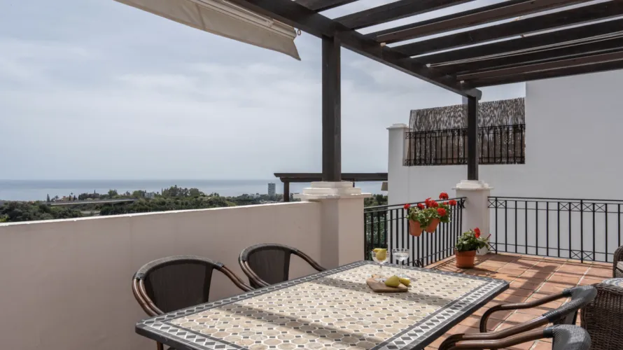 Dúplex de 2 dormitorios en Marbella, Spain No. 706 № 11