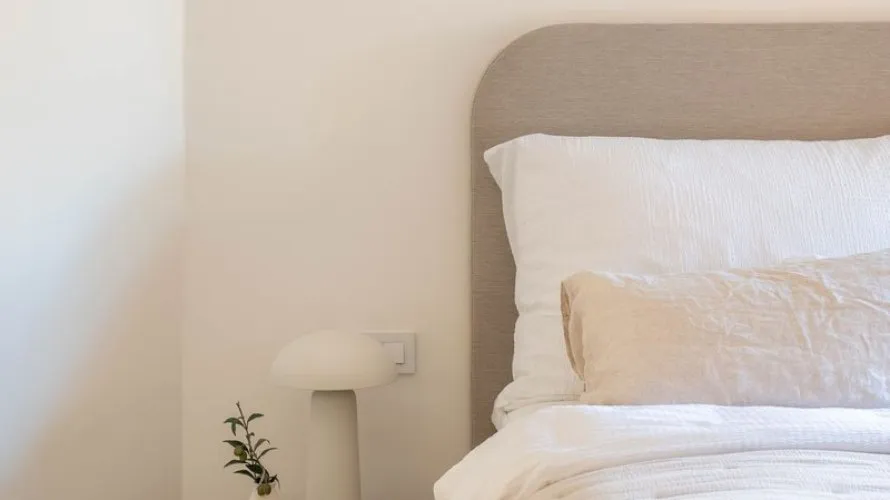 Apartamento de 4 dormitorios en Cortes (San Pedro De Alcantara), Spain No. 723 № 19