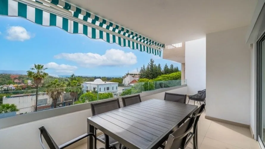 Apartamento de 3 dormitorios en Nueva Andalucía, Spain No. 795 № 12