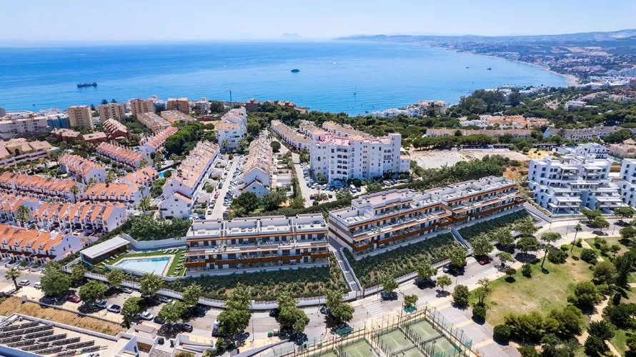 Apartamento de 2 dormitorios en Estepona, Spain No. 141 № 15