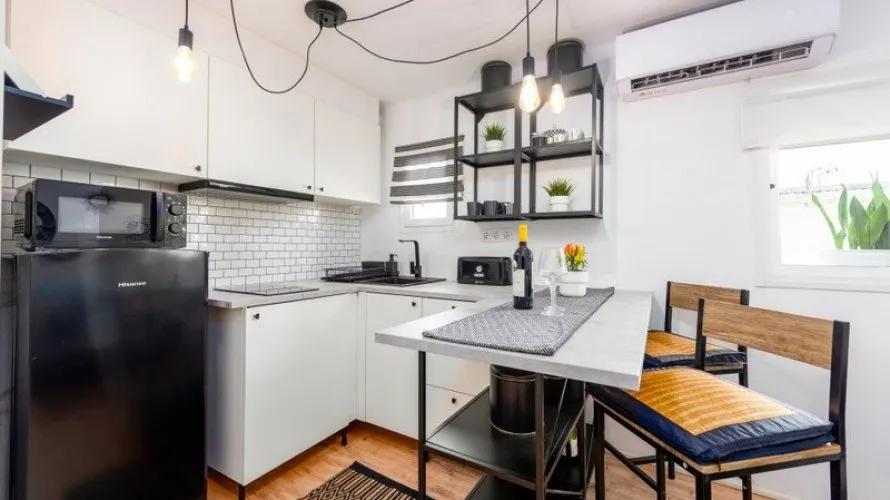 Apartamento de 2 dormitorios en Estepona, Spain No. 411