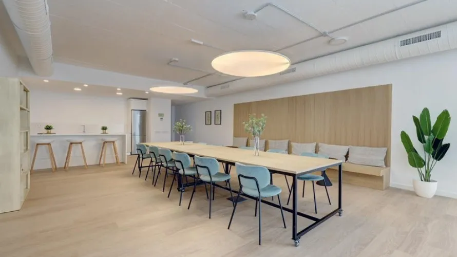 Apartamento de 2 dormitorios en Estepona, Spain No. 647 № 21