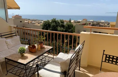 Apartamento de 2 dormitorios en Mijas Costa, Spain No. 747