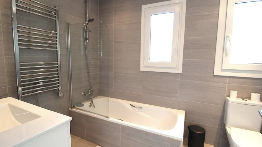 Apartamento de 2 dormitorios en Estepona, Spain No. 783 № 4