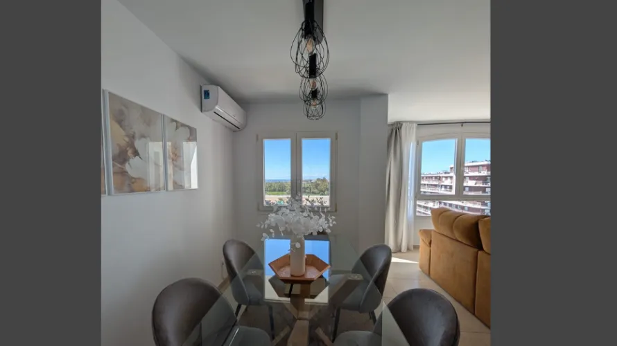 Apartamento de 3 dormitorios en Nueva Andalucía, Spain No. 628 № 4