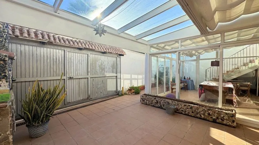 Dúplex de 4 dormitorios en Casares, Spain No. 554 № 4